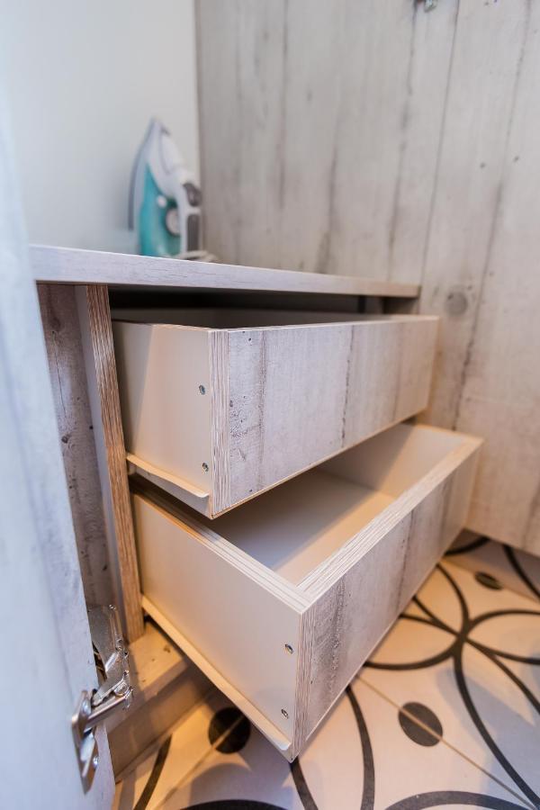 Modiano Studios Center-Your Urban Stay Thessaloniki Exterior foto